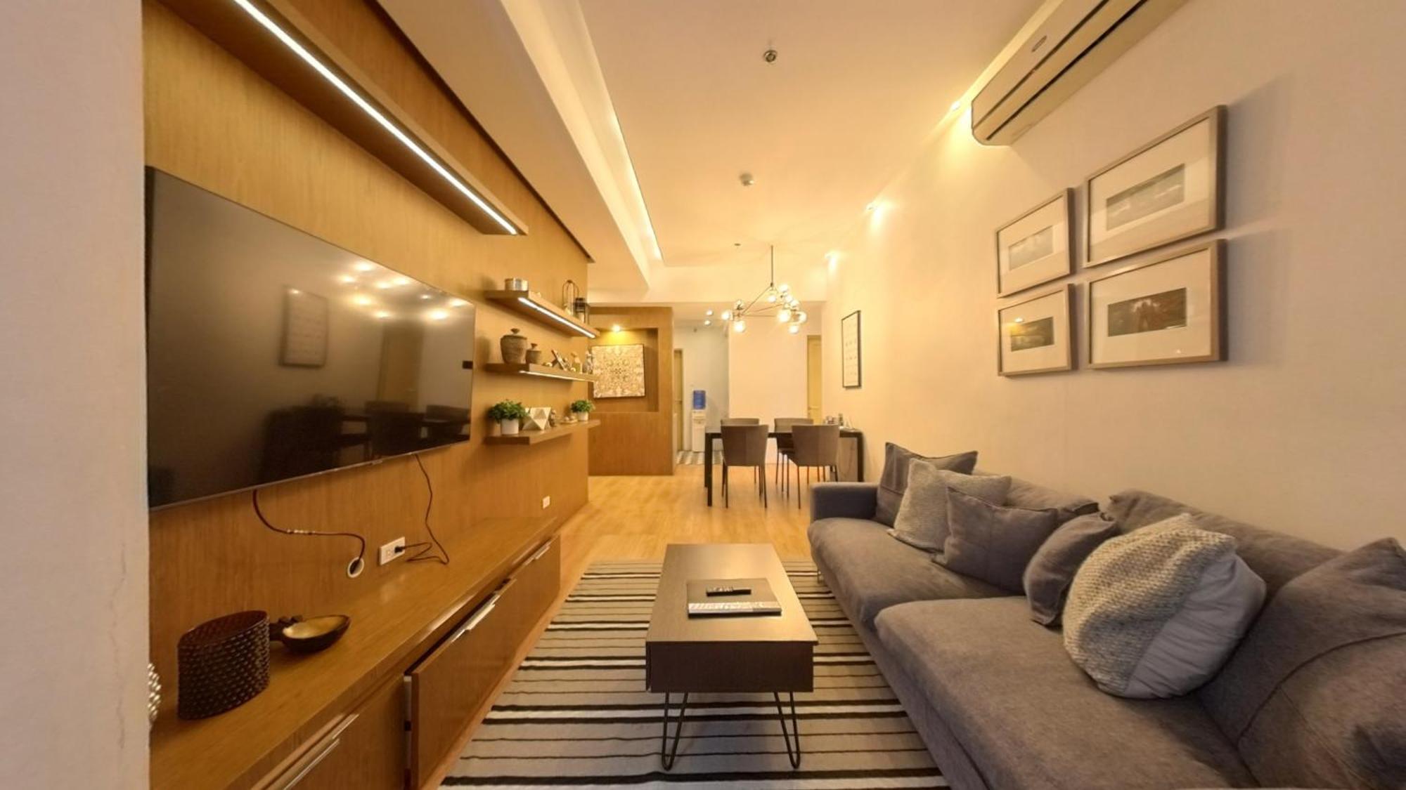 Full-serviced Residential In Blue Sapphire, Bgc Aparthotel Makati City