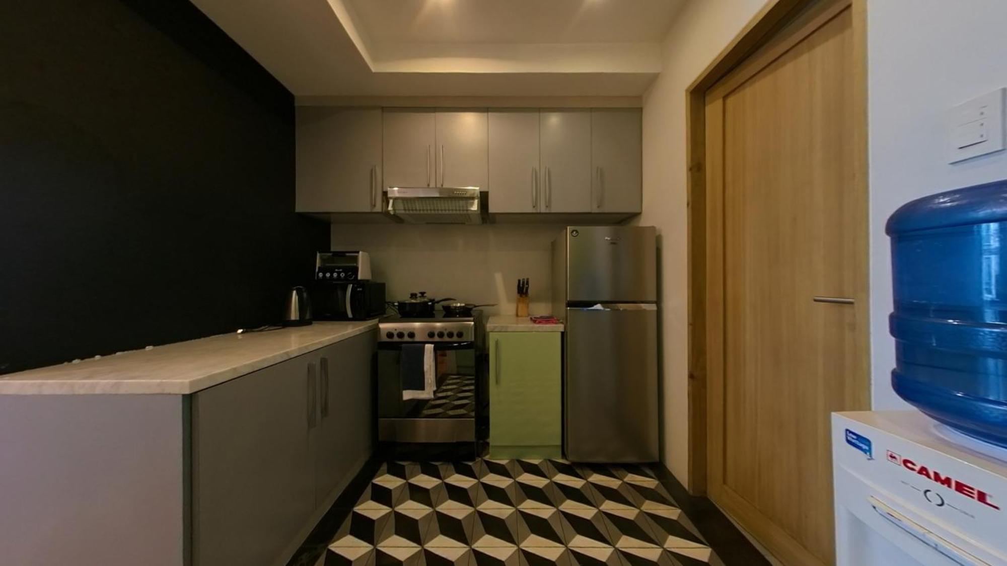 Aparthotel Full-serviced Residential In Blue Sapphire, Bgc Makati City