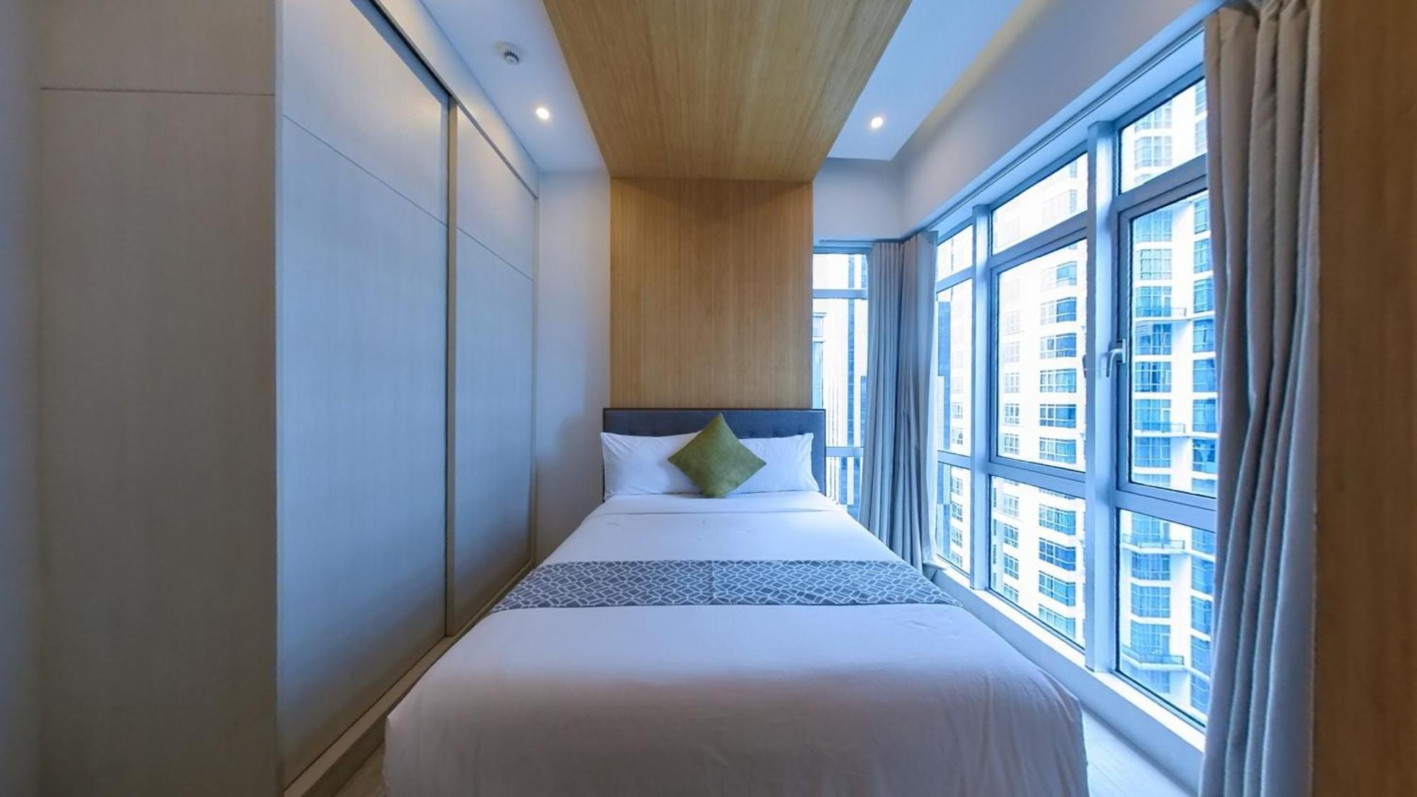 Full-serviced Residential In Blue Sapphire, Bgc Makati City